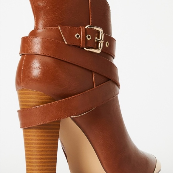 Boot - Picture 5 of 7